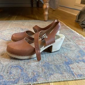 Lotta From Stockholm Highwood Tan Clogs